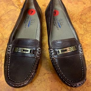 2/$60Life Stride Velocity Memory Foam Vanity